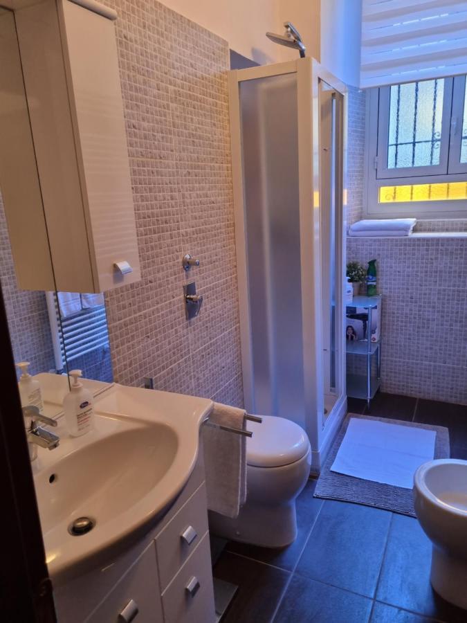 Arena Suite All Comforts - With Free Parking Garage Per Qualified Rate - Con Parcheggio Incluso Per Le Tariffe Qualificanti - Metro Verde Greenline Moscova Milan Exterior photo